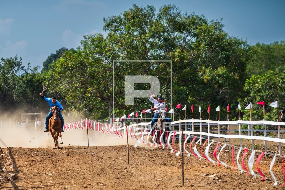 Corrida de cavalos durante a 4ª Cavalgada de Manaquiri