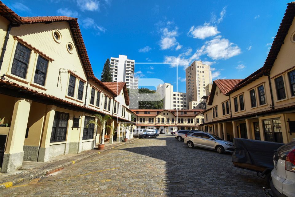 Vila dos Ingleses - moradias construídas para engenheiros ingleses que trabalharam nas obras da Estação da 