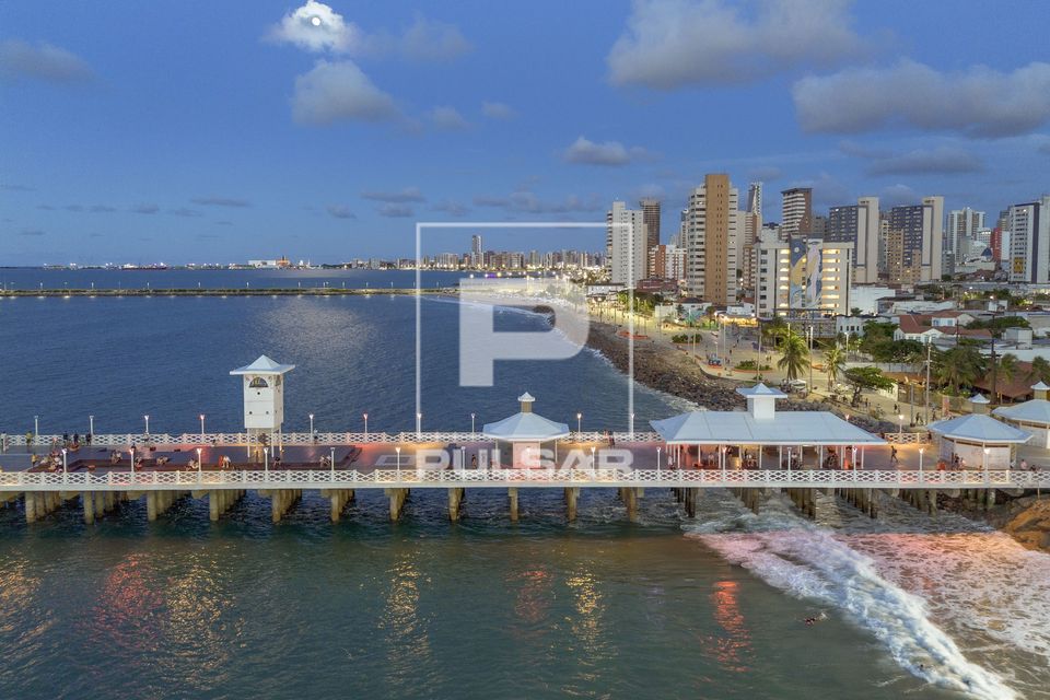 Vista de drone da Ponte dos Ingleses ou Ponte Metálica - Praia de Iracema