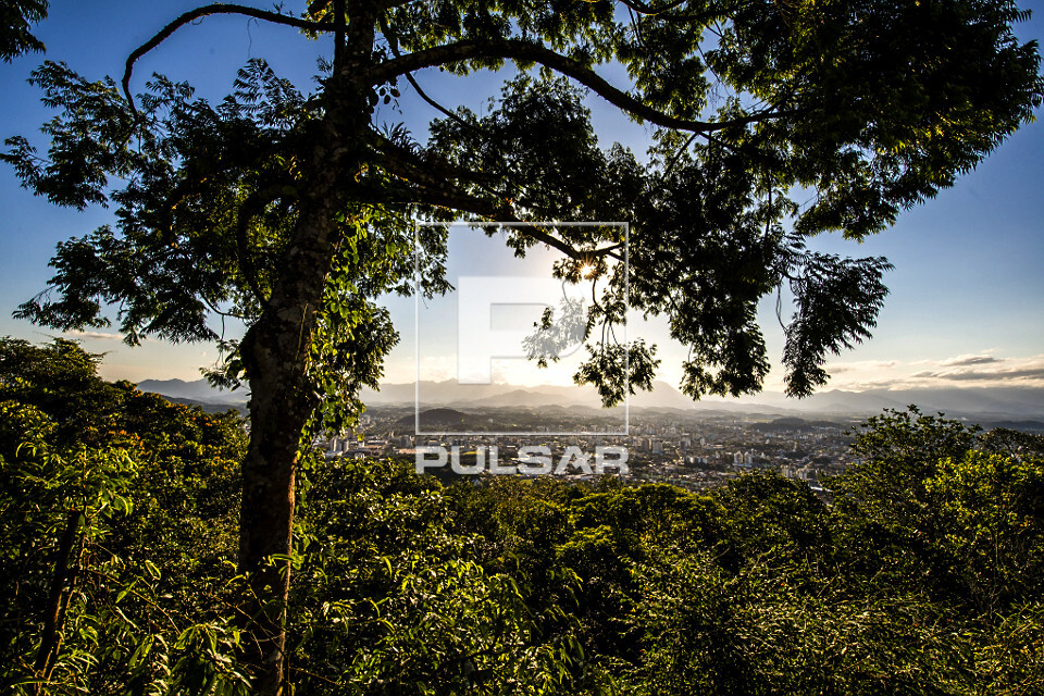 Paisagem da cidade a partir do mirante do morro da Boa Vista - 
