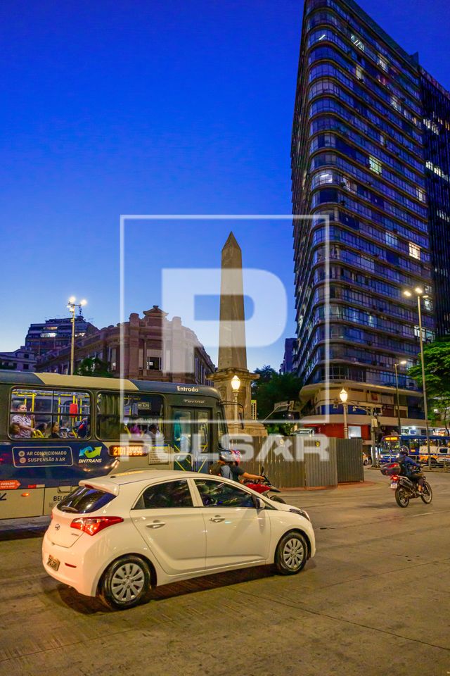 Obelisco conhecido como Pirulito na Praça Sete de Setembro - marco do centenário da Independência