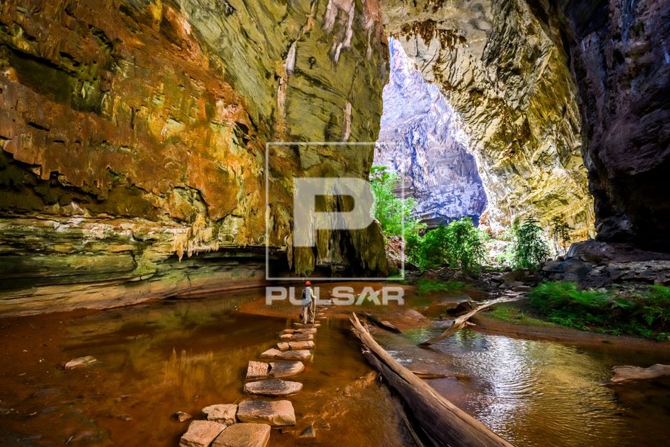 Gruta do Janelão - Parque Nacional Cavernas do Peruaçu - transição dos biomas caatinga e cerrado - Mosaico