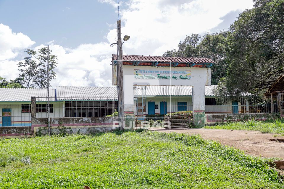 Escola municipal de ensino fundamental Constantina Teodoro dos Santos - Quilombo Cachoeira Porteira