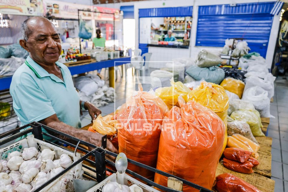 Vendedor de temperos no Mercado Público Augusto Ferro ou Mercado do Mafuá