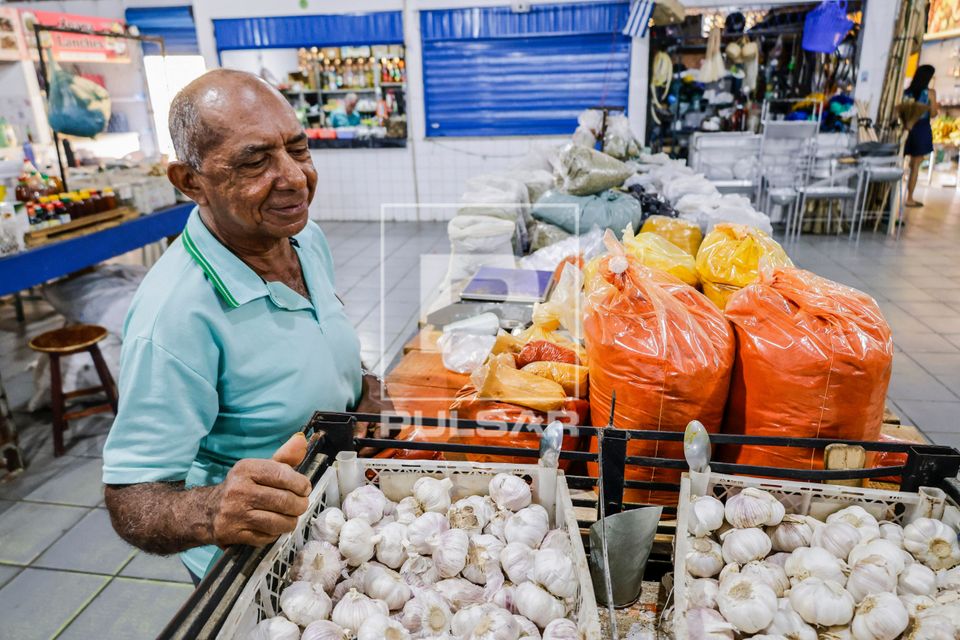 Vendedor de temperos no Mercado Público Augusto Ferro ou Mercado do Mafuá