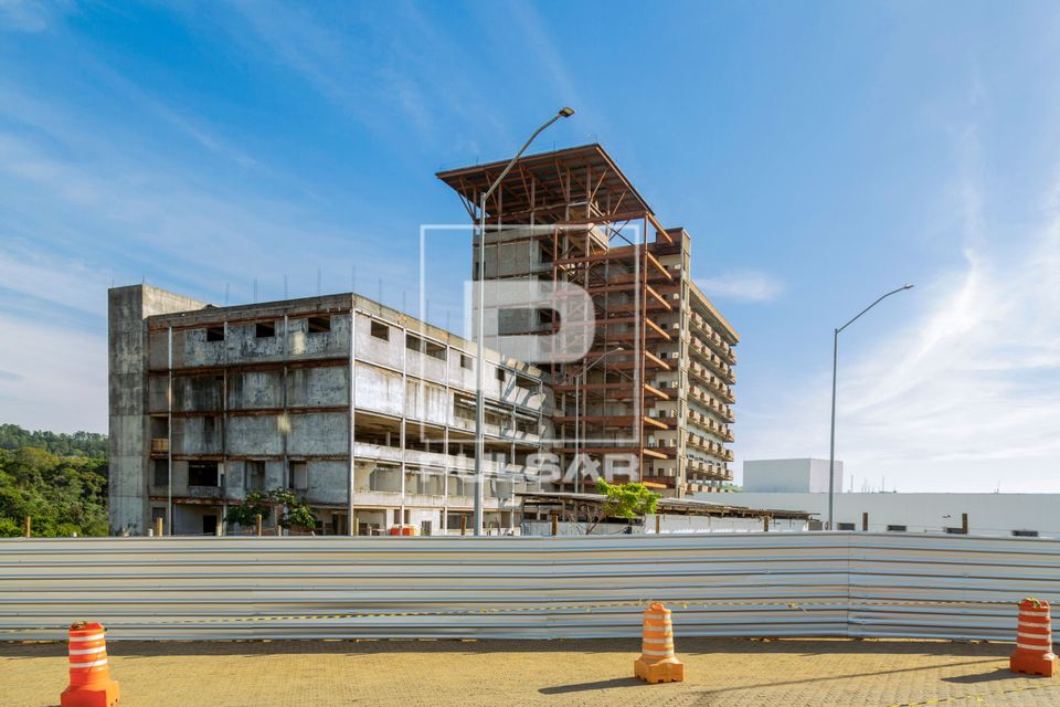 Obra retomada da construção da nova unidade do Hospital Universitário da Universidade Federal de Juiz de Fo