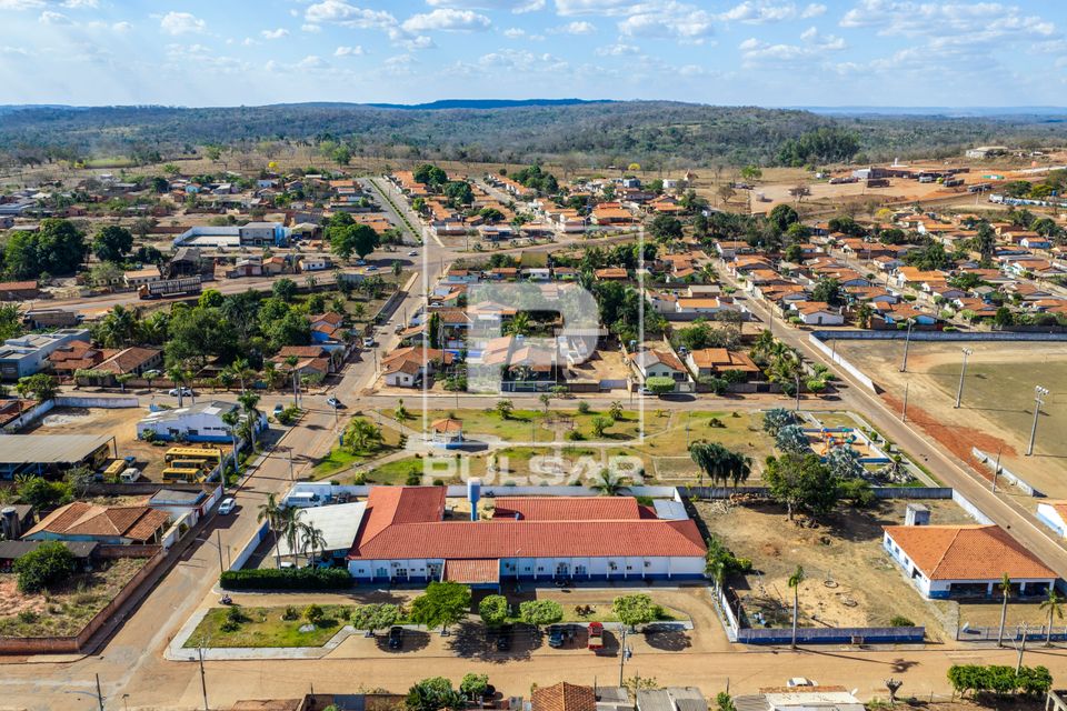 Vista de drone do Hospital Municipal de General Carneiro e Praça Jussara Bussanello - centro da cidade