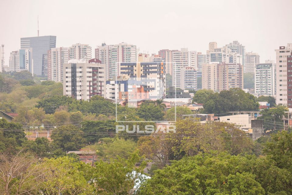 Cidade encoberta por fumaça das queimadas