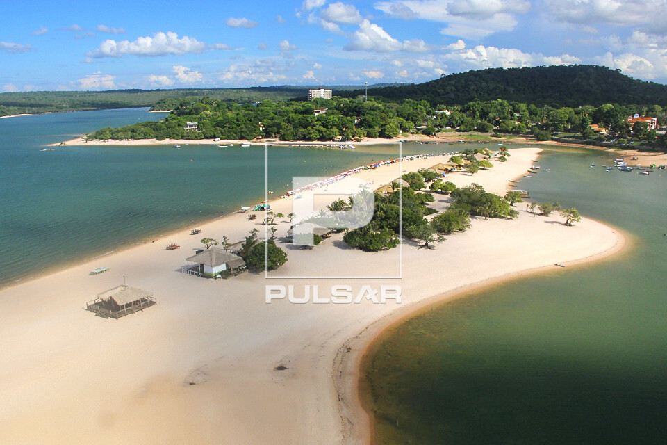 Vista de cima da Ilha do Amor - praia fluvial - só aparece nos períodos de seca - Rio Tapajós - Alter do Ch
