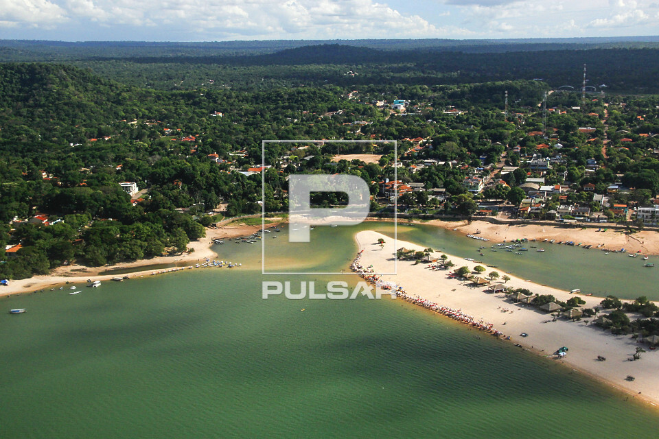 Vista da Ilha do Amor - praia fluvial que só aparece nos períodos de seca do Rio Tapajós - Alter do Chão -