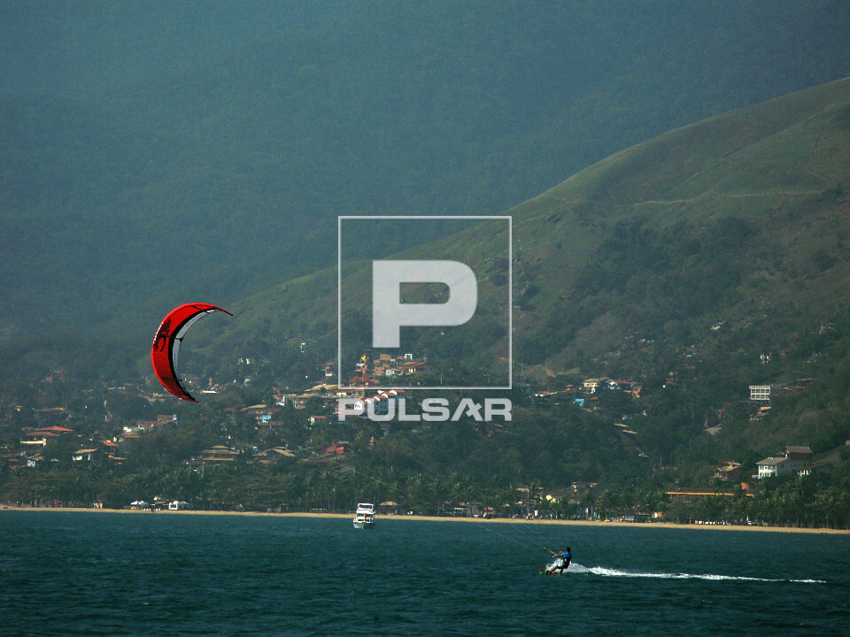 Kitesurfe em Ilhabela - SP