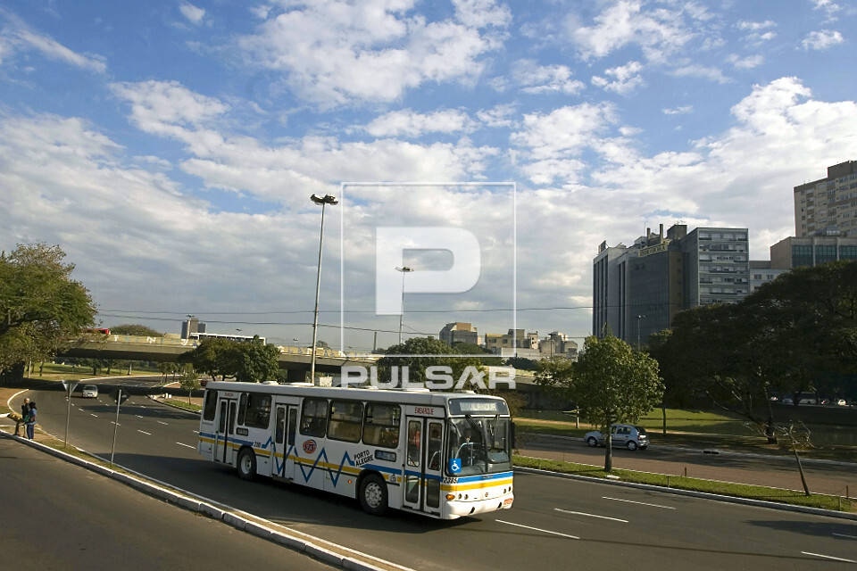 Transporte coletivo - Avenida Perimetral - Centro - Porto Alegre - RS