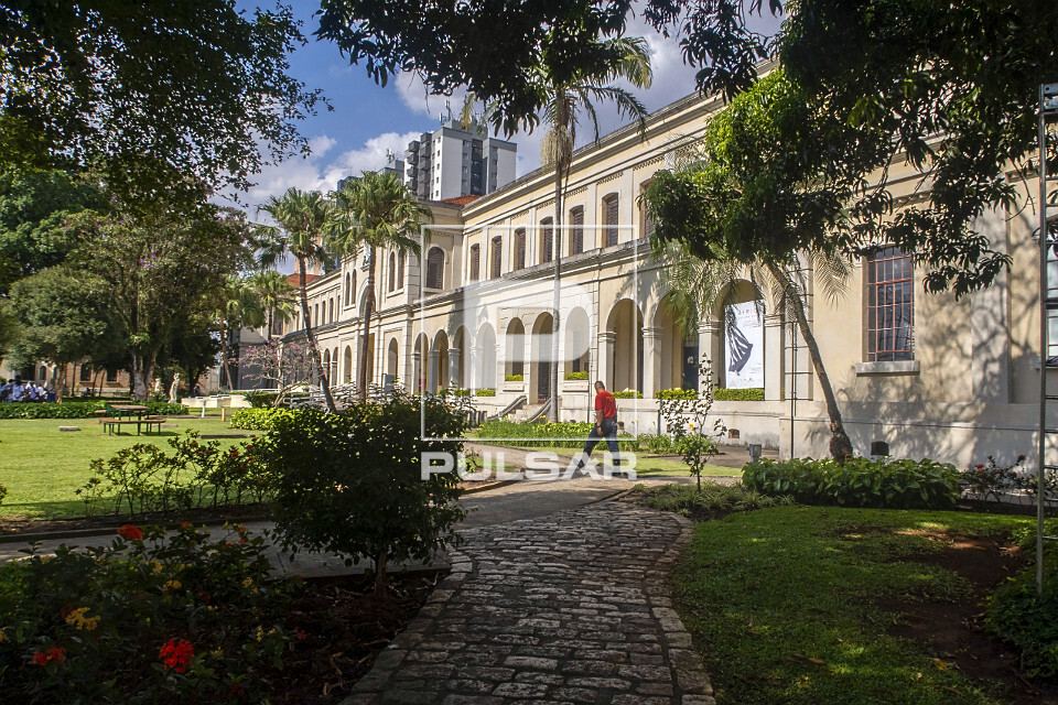 Museu da Imigração e Memorial do Imigrante - instalado na antiga Hospedaria dos Imigrantes construída para 