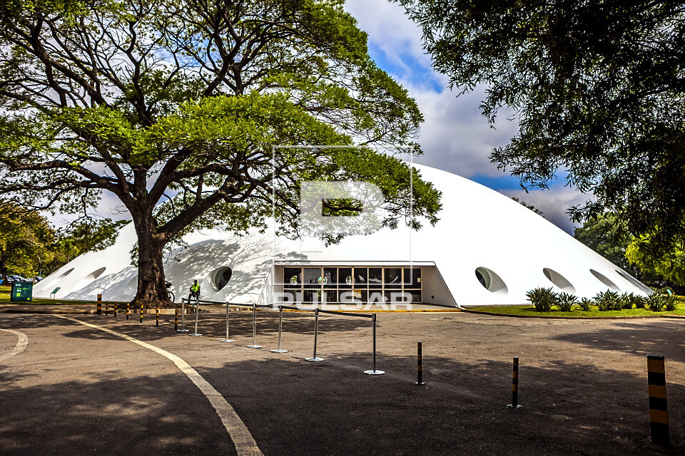 Pavilhão Governador Lucas Nogueira Garcez conhecido como Oca projeto de ...