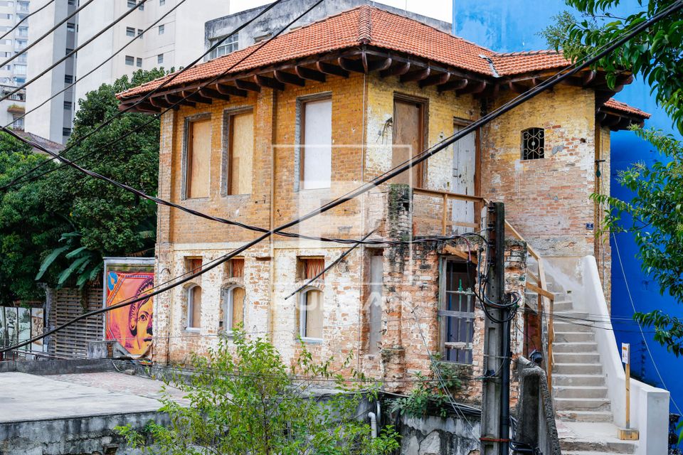 Centro Cultural da Vila Itororó - conjunto arquitetônico de 1922 em processo de restauração 