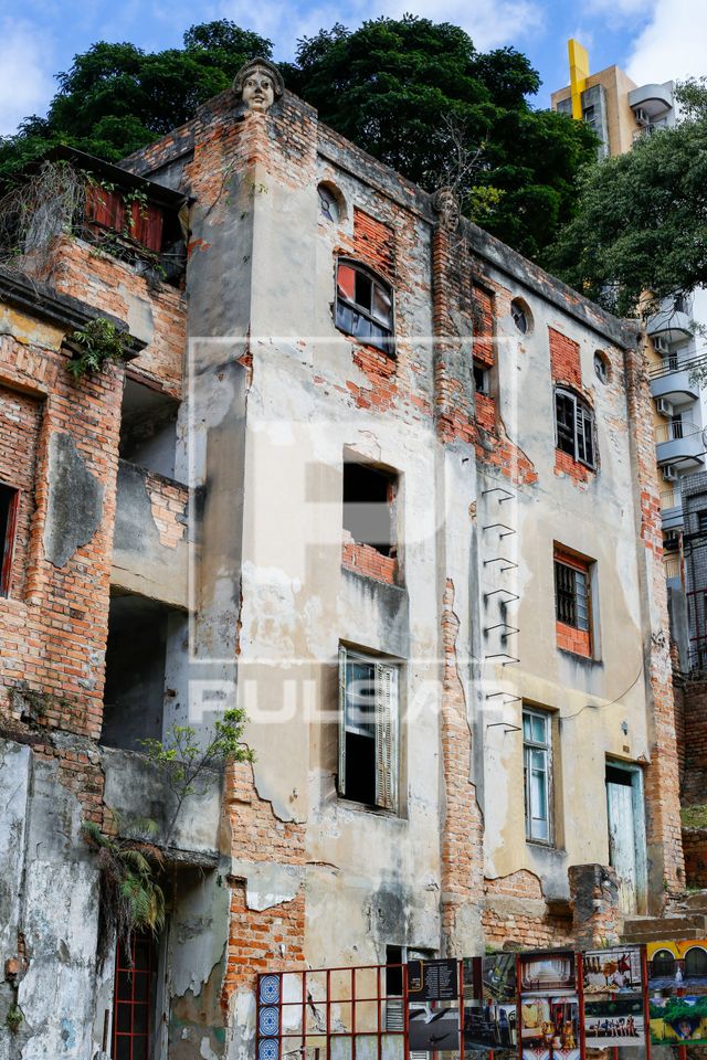 Centro Cultural da Vila Itororó - conjunto arquitetônico de 1922 em processo de restauração 