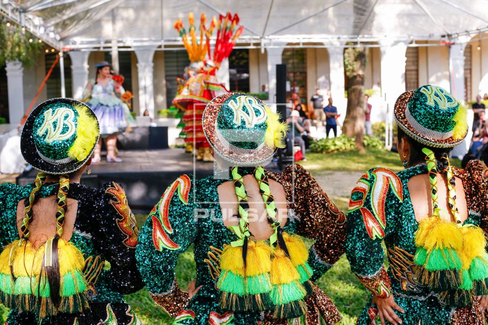 Apresentação do Grupo Folclórico Cultural Kantuta Bolívia no Festival de Inverno das Culturas Imigrantes n