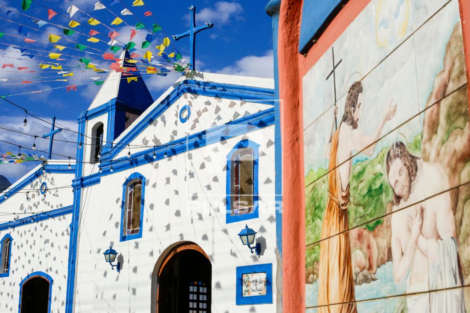 Capela de São João Batista - construção em pau-a-pique - bairro Perequê