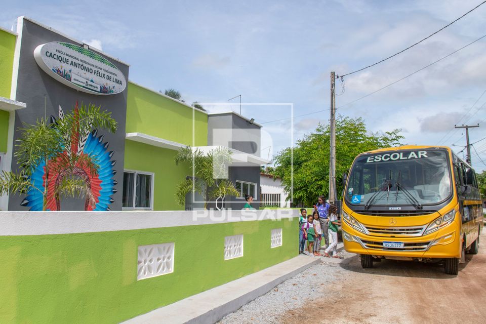 Escola Municipal Indígena de Ensino Fundamental Cacique Antônio Felix de Lima na Aldeia Tramataia da etnia P