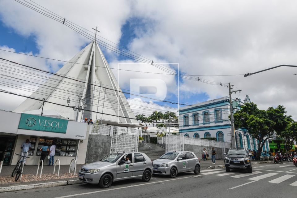 Catedral Diocesana Nossa Senhora das Dores e Palácio Episcopal ou Casa do Bispo ao fundo - centro da cidade