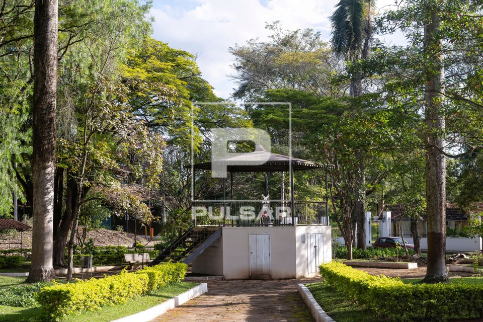 Coreto na Praça Lamounier Junior ou Praça da Estação