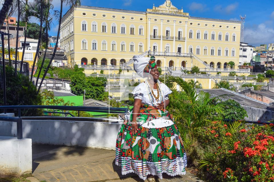Baiana do receptivo no Pelourinho - centro histórico