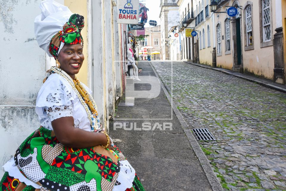 Baiana do receptivo no Pelourinho - centro histórico