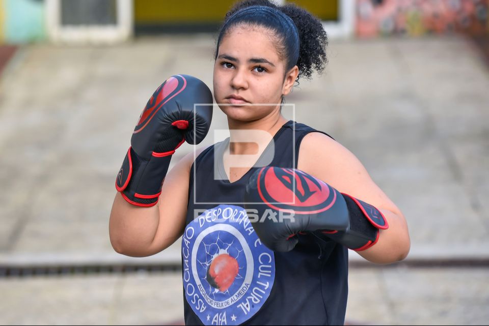 Jovem boxeadora do Projeto AFA Augêncio Félix de Almeida 