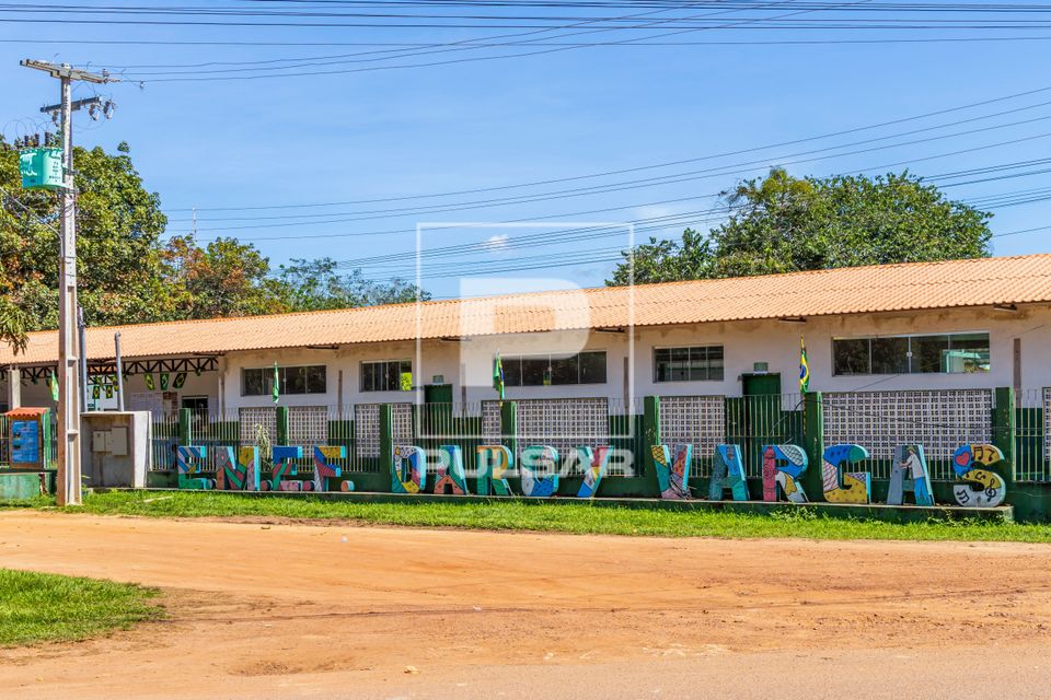Fachada da Escola Municipal de Ensino Fundamental Darcy Vargas