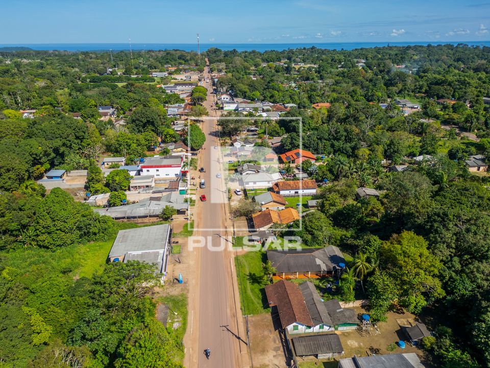 Vista de drone da cidade planejada e construída pela Companhia Ford na década de 1930