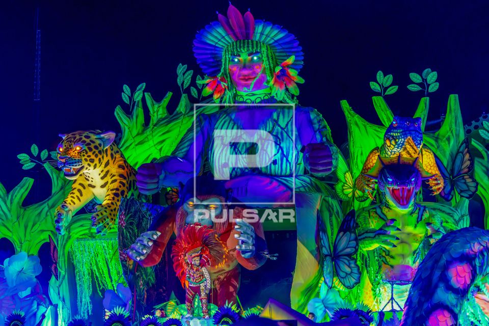 Apresentação do Grupo Sociocultural Boto Tucuxi no Festival dos Sairé ou Çairé 2026 realizada em Alter do