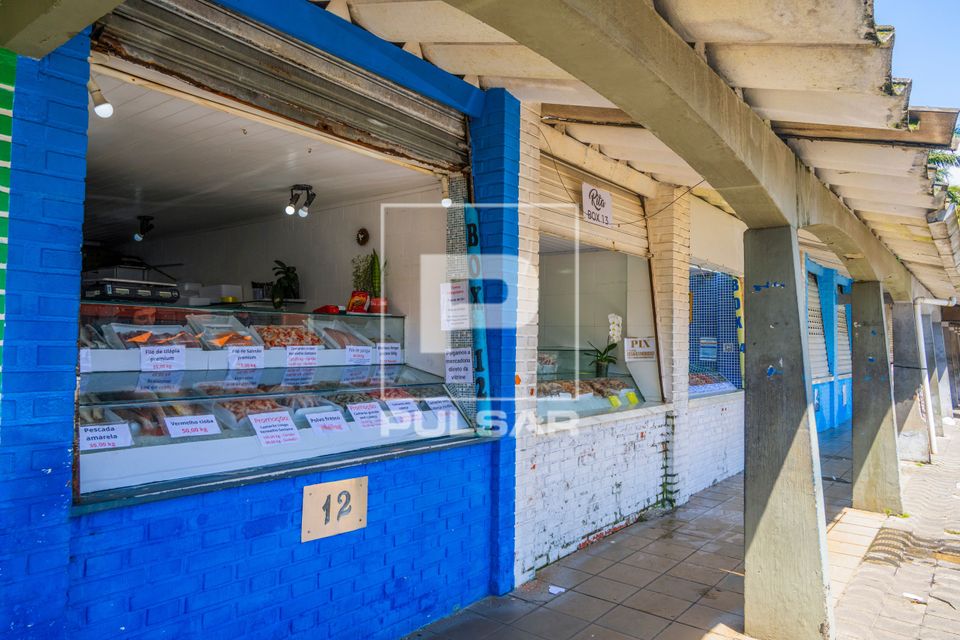 Box de pescados e frutos do mar no Mercado Municipal de Pescados de Bertioga