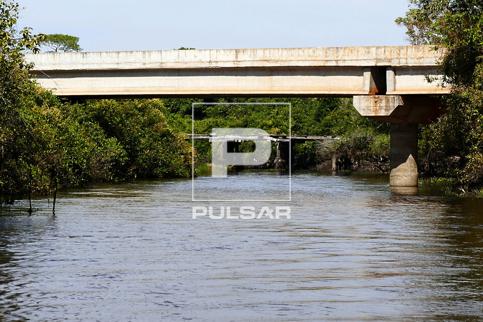 Pontes sobre o Rio Mutum - 