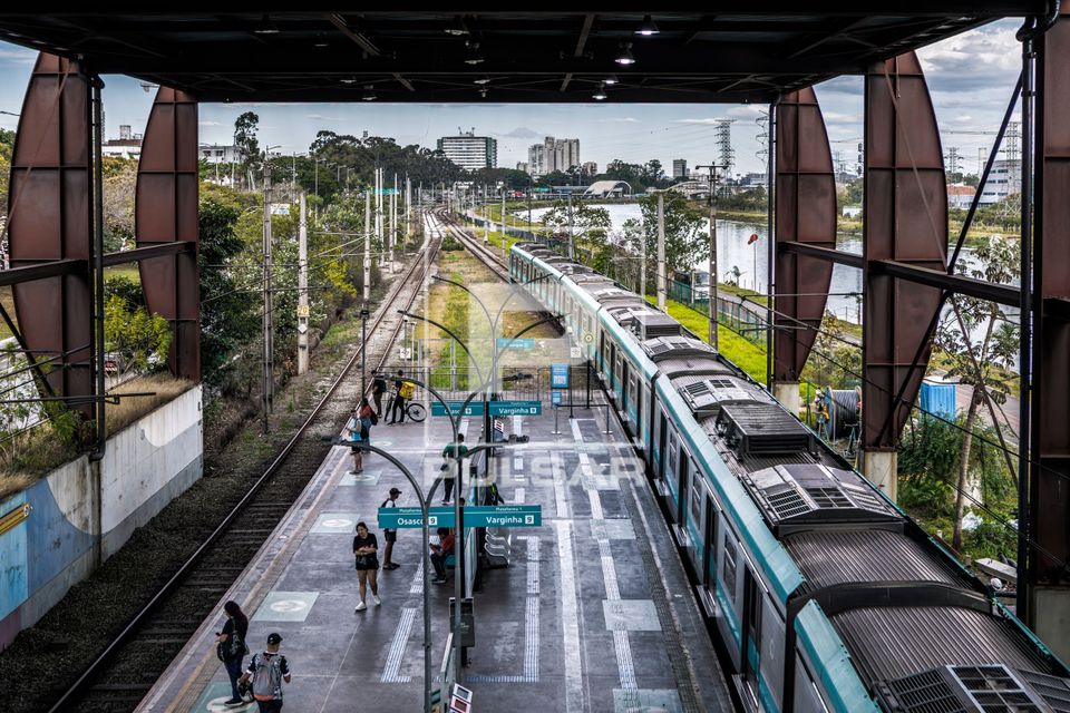 Plataforma de embarque da Estação Santo Amaro Linha 5 - Lilás do Metrô