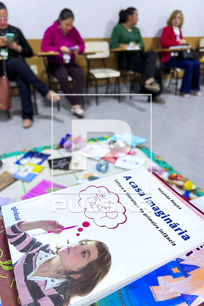 Formação de professores da rede pública de ensino sobre Mediação de Leitura - Projeto Educacional de Arte