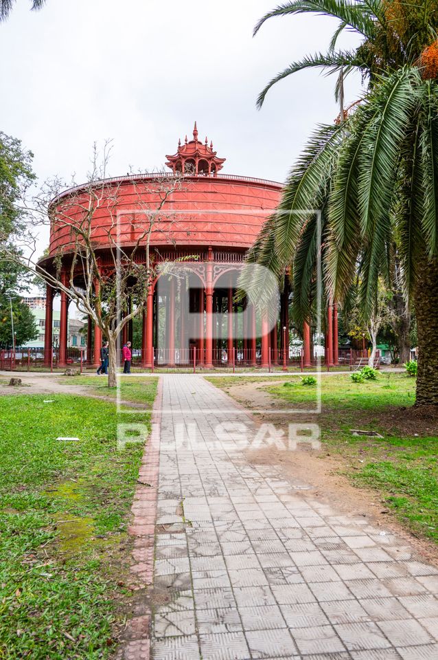 Caixa D'água de 1875 em operação - abastecimento de água potável - praça Piratinino de Almeida