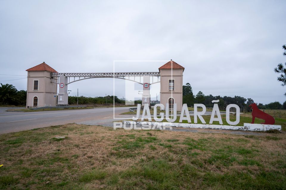 Portal na entrada da cidade na BR-116 - Costa Doce