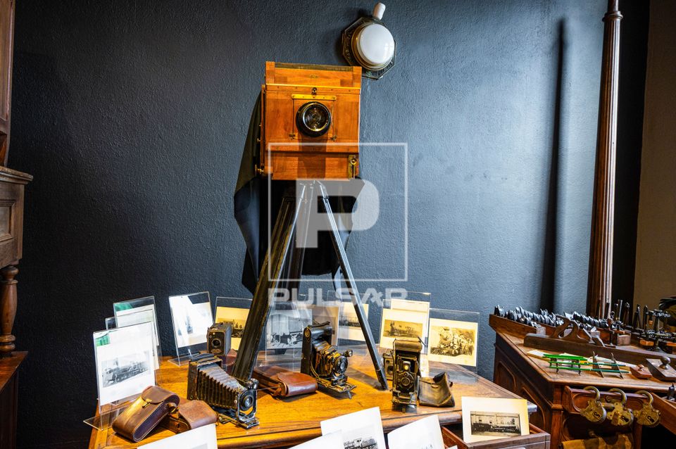 Câmeras fotográficas antigas em exposição no Museu dos Ferroviários - Complexo Fepasa 