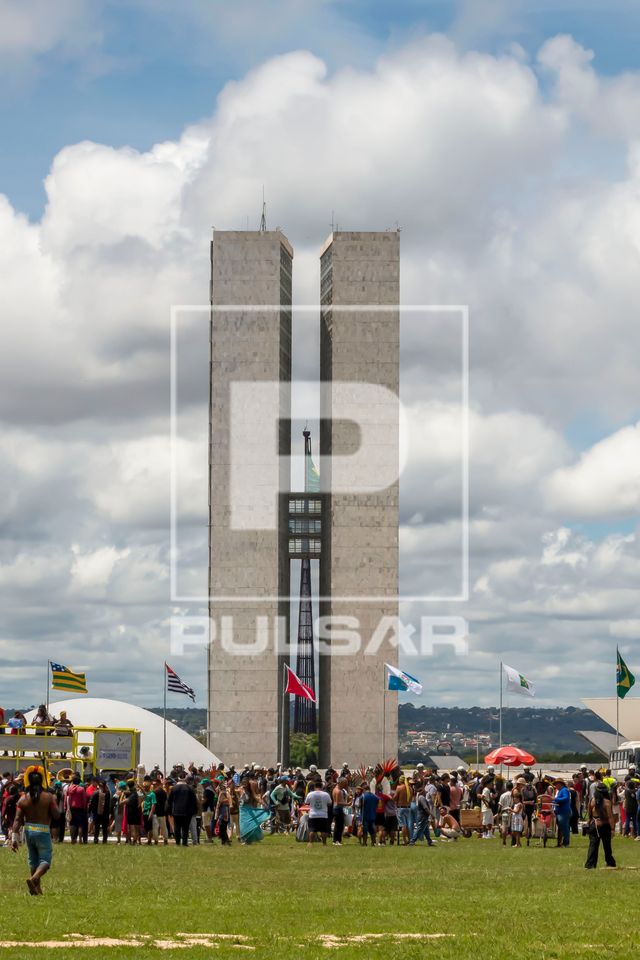 Ato pela demarcação e contra mineração em terras indígenas no 21º ATL Acampamento Terra Livre - mobiliza