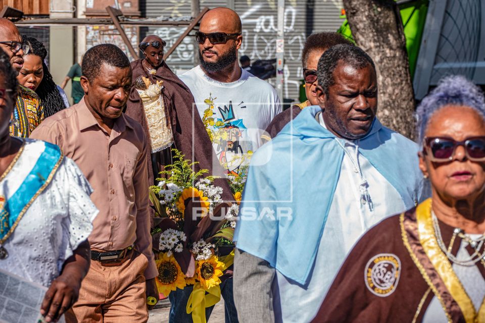 Irmandades de São Benedito na procissão em celebração dos 300 anos de São Benedito - Largo do Arouche