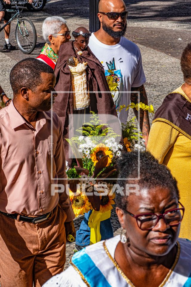 Irmandades de São Benedito na procissão em celebração dos 300 anos de São Benedito - Largo do Arouche