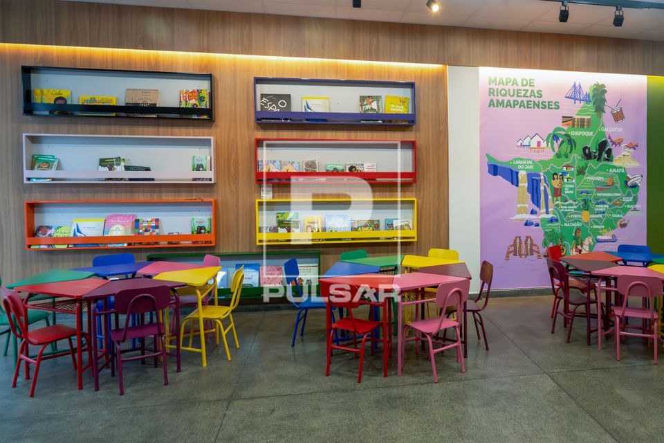 Setor de Literatura Infantil da Biblioteca Pública Estadual Elcy Lacerda