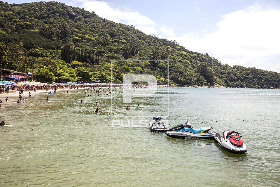 Jet ski na Praia das Laranjeiras - 