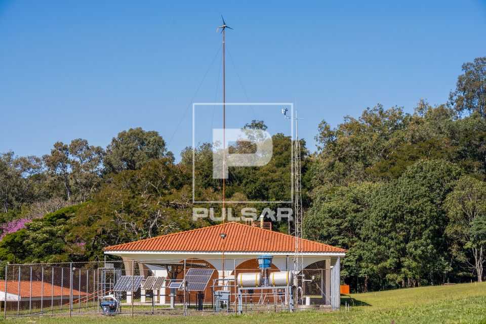 Estação Metereológica da Faculdade de Ciências Agronômicas instalada na Fazenda Experimental Lageado inte