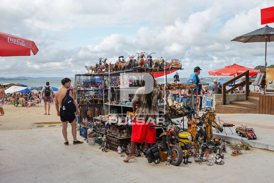 Barraca de artesanato na Praia das Laranjeiras