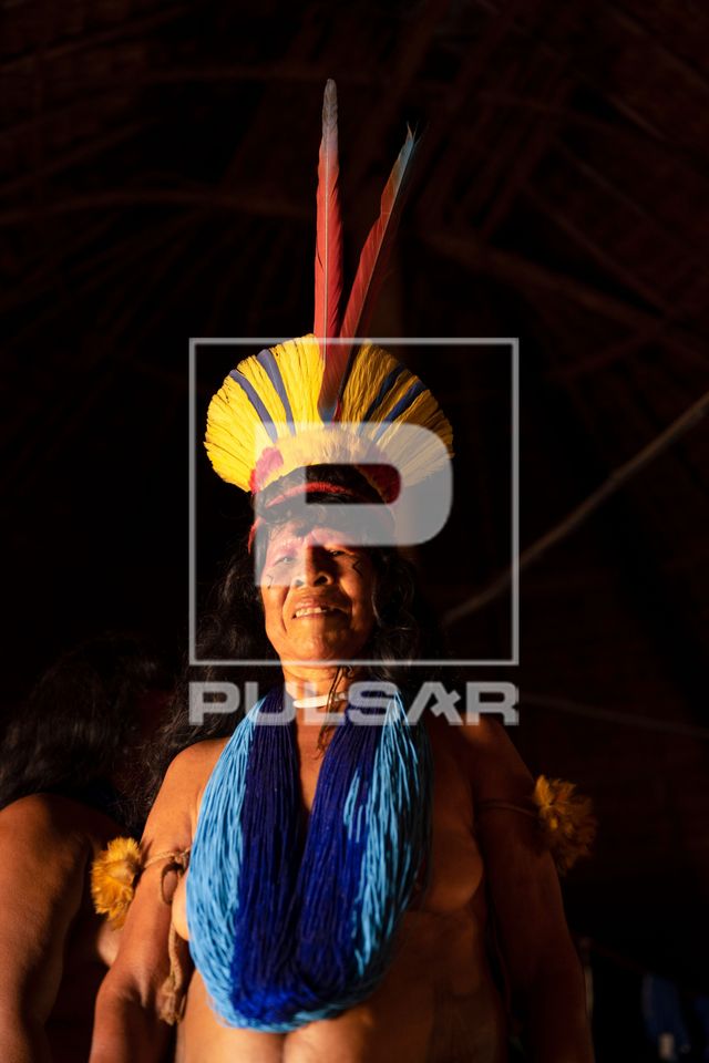 Mulheres indígenas da etnia Kalapalo durante Ritual Feminino Yamurikumã na aldeia Aiha - Parque Indígena do