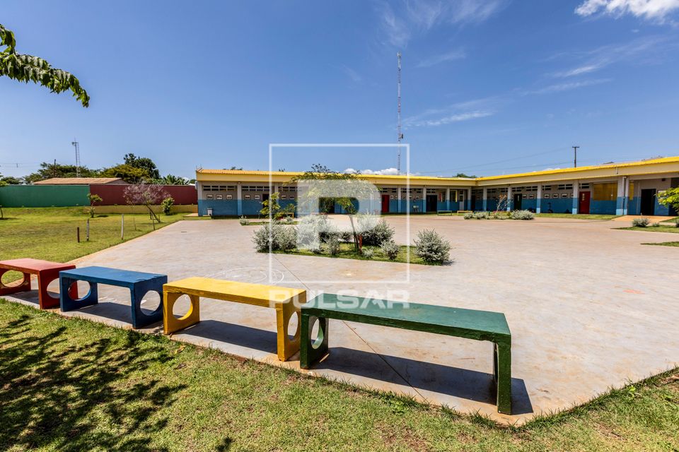Pátio da Escola Municipal Campo - Trabalho e Saber no Assentamento Eli Vive - MST Movimento dos Trabalhadores