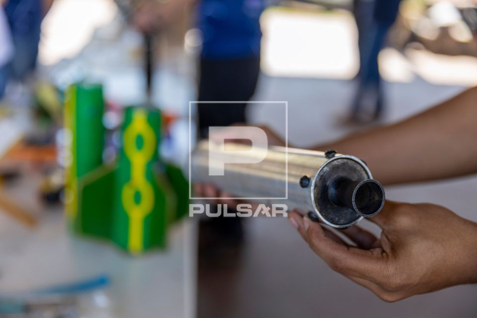 Preparação do motor e propelente de combustível KNSB - mistura de nitrato de potássio com sorbitol - equip