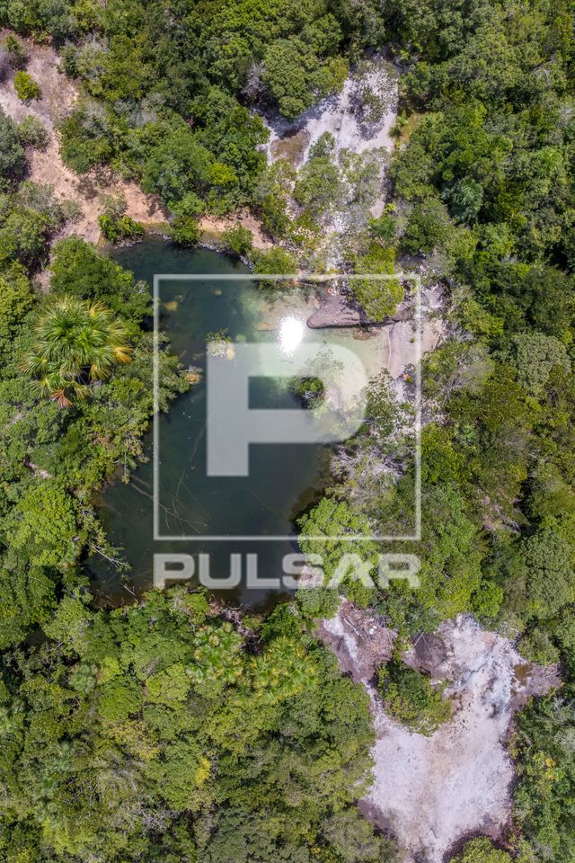 Vista de drone da Lagoa Cristalina