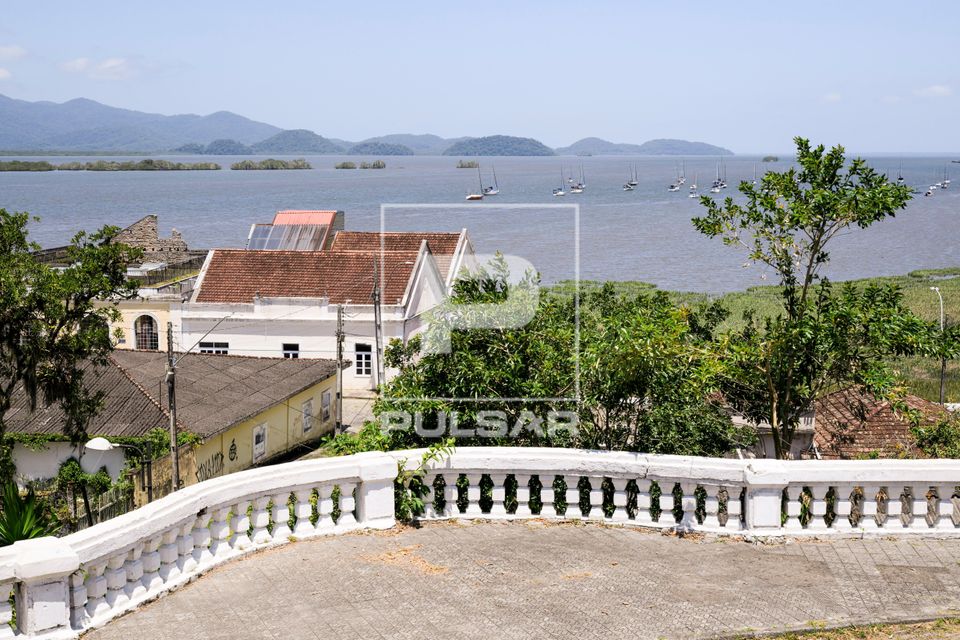 Vista de cima da baía de Antonina a partir da Igreja Matriz de Nossa Senhora do Pilar - centro histórico